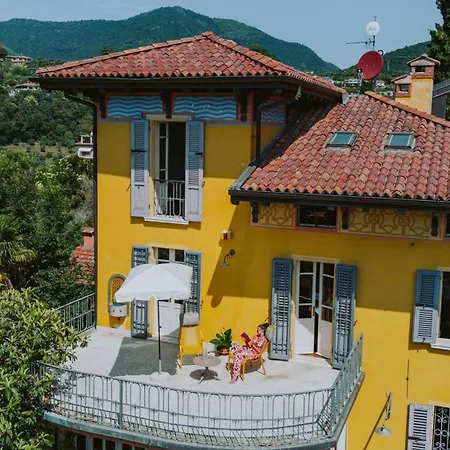 Frida Villa