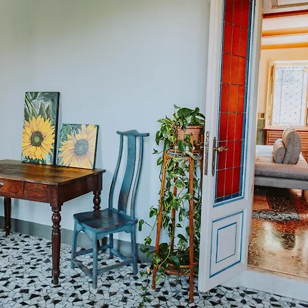 Frida Villa Salò